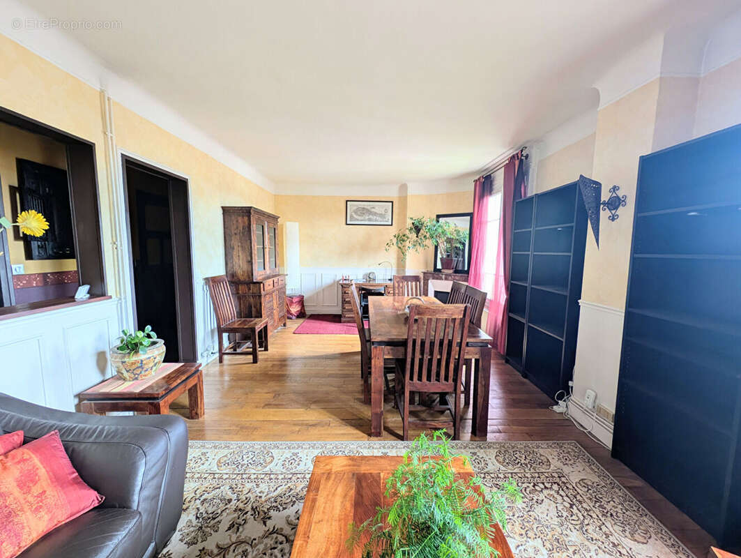 Appartement à ROSNY-SOUS-BOIS