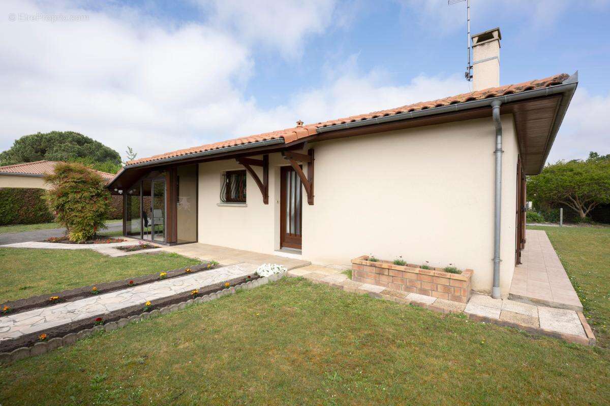 Maison à HAUT-MAUCO