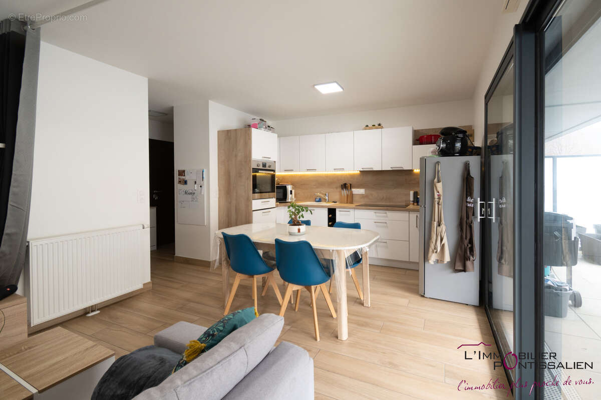 Appartement à JOUGNE