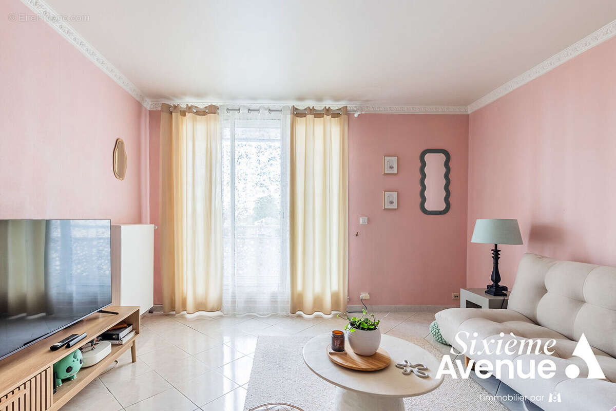 Appartement à CHILLY-MAZARIN