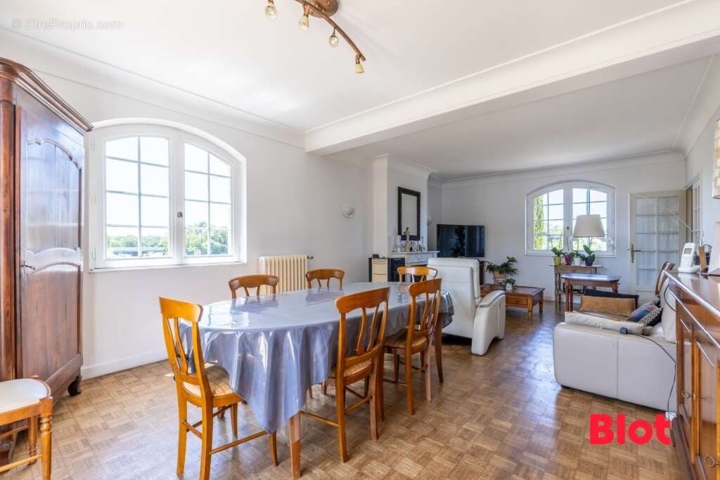 Maison à JANZE