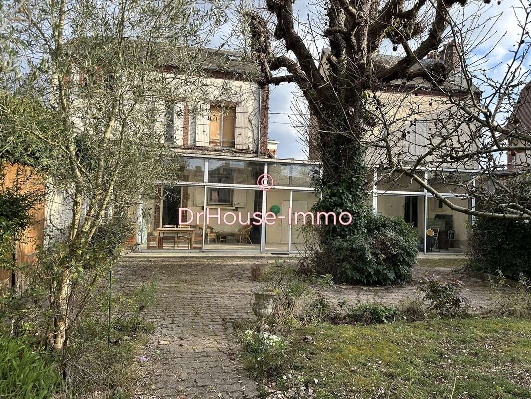 Maison à MANTES-LA-JOLIE