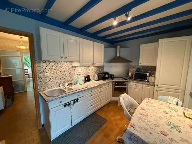 Appartement T5 de 87 m² à vendre – Terrenoire - photo 4