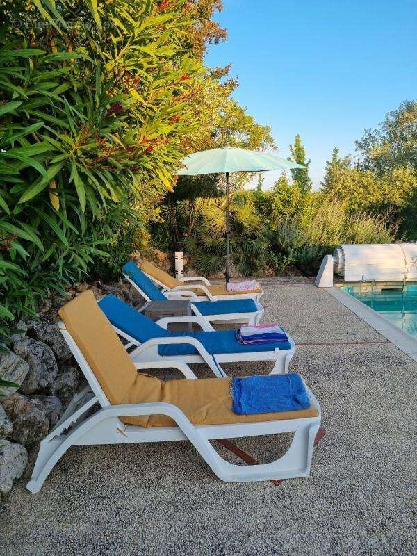 Maison à L&#039;HONOR-DE-COS