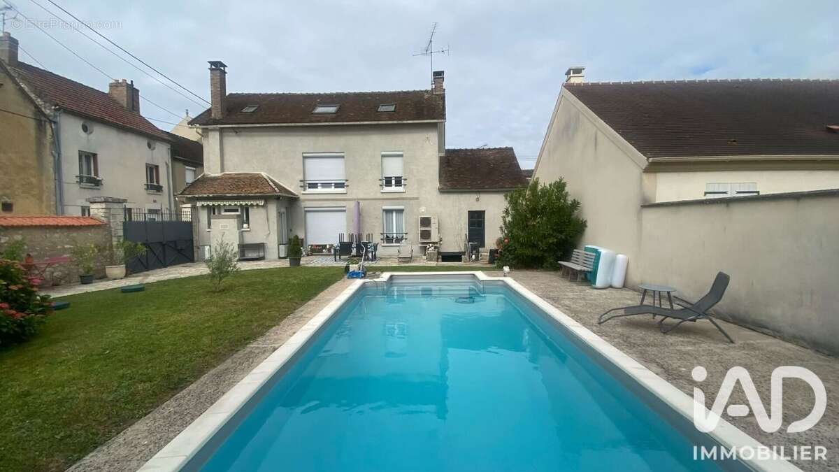 Photo 2 - Maison à CHATEAU-LANDON