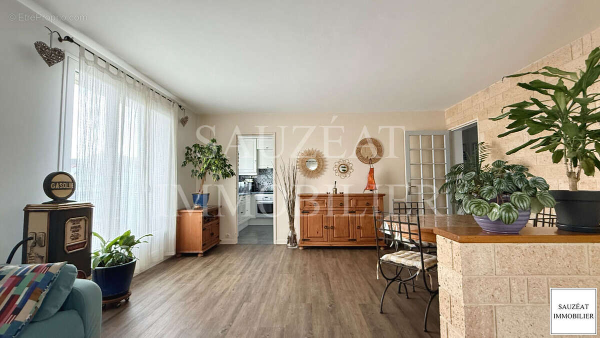 Appartement à BAGNEUX