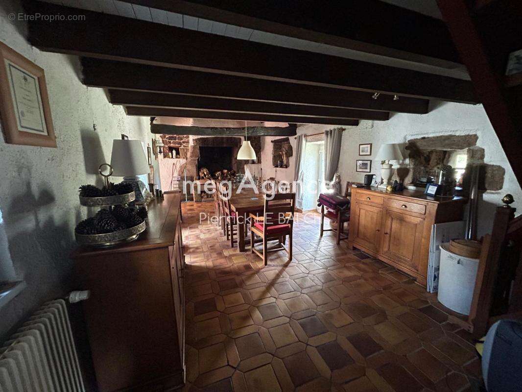 Maison à LE VIEUX-MARCHE