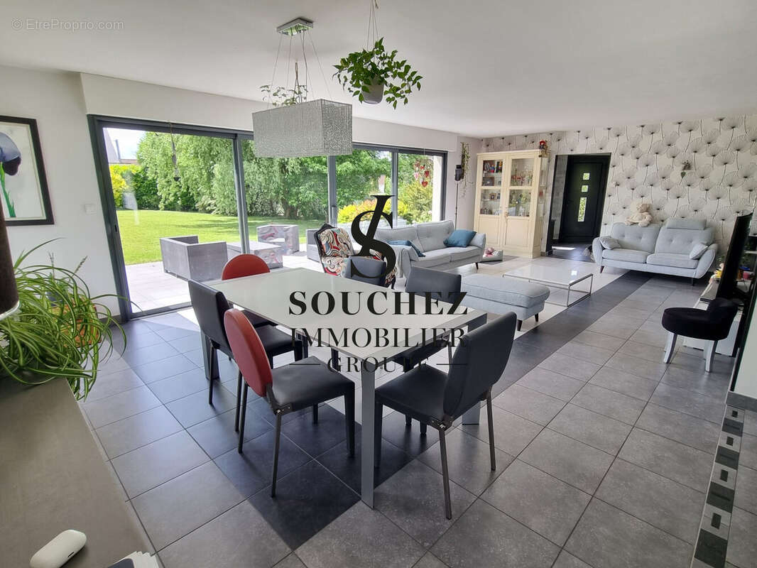 Maison à SOUCHEZ