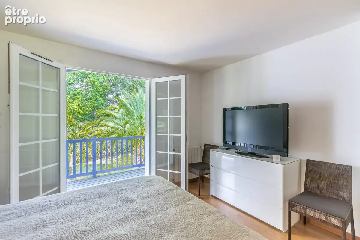 Maison 6 pièces 148 m² à vendre à Bassussarry (64200) - photo 9