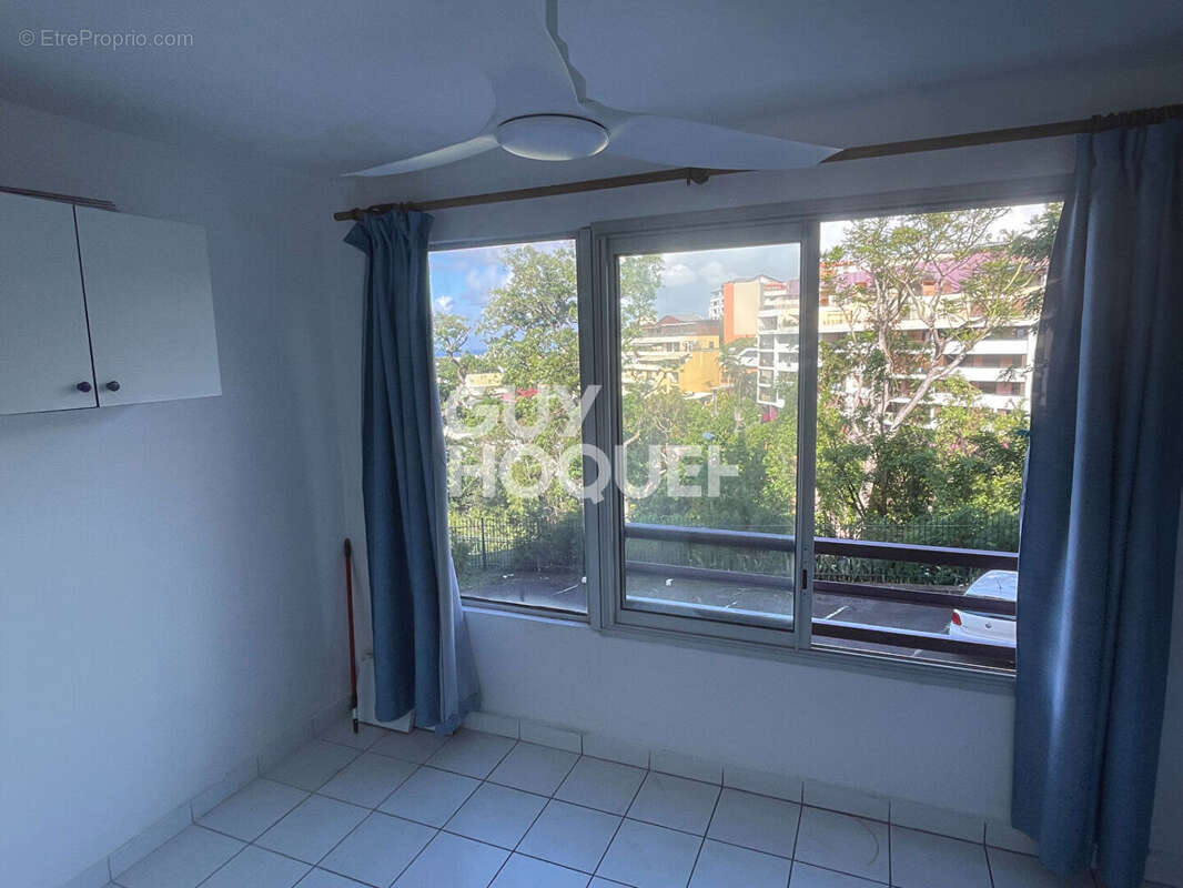 Appartement à SAINT-DENIS