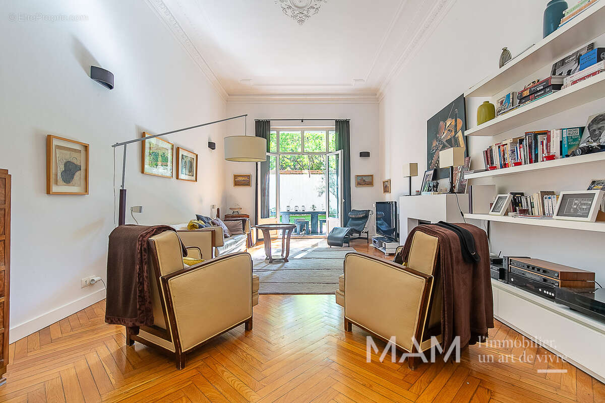 Appartement à MARSEILLE-8E
