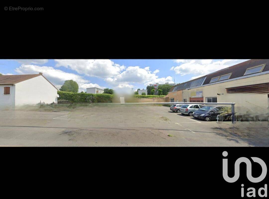 Photo 1 - Terrain à MONTEREAU-FAULT-YONNE