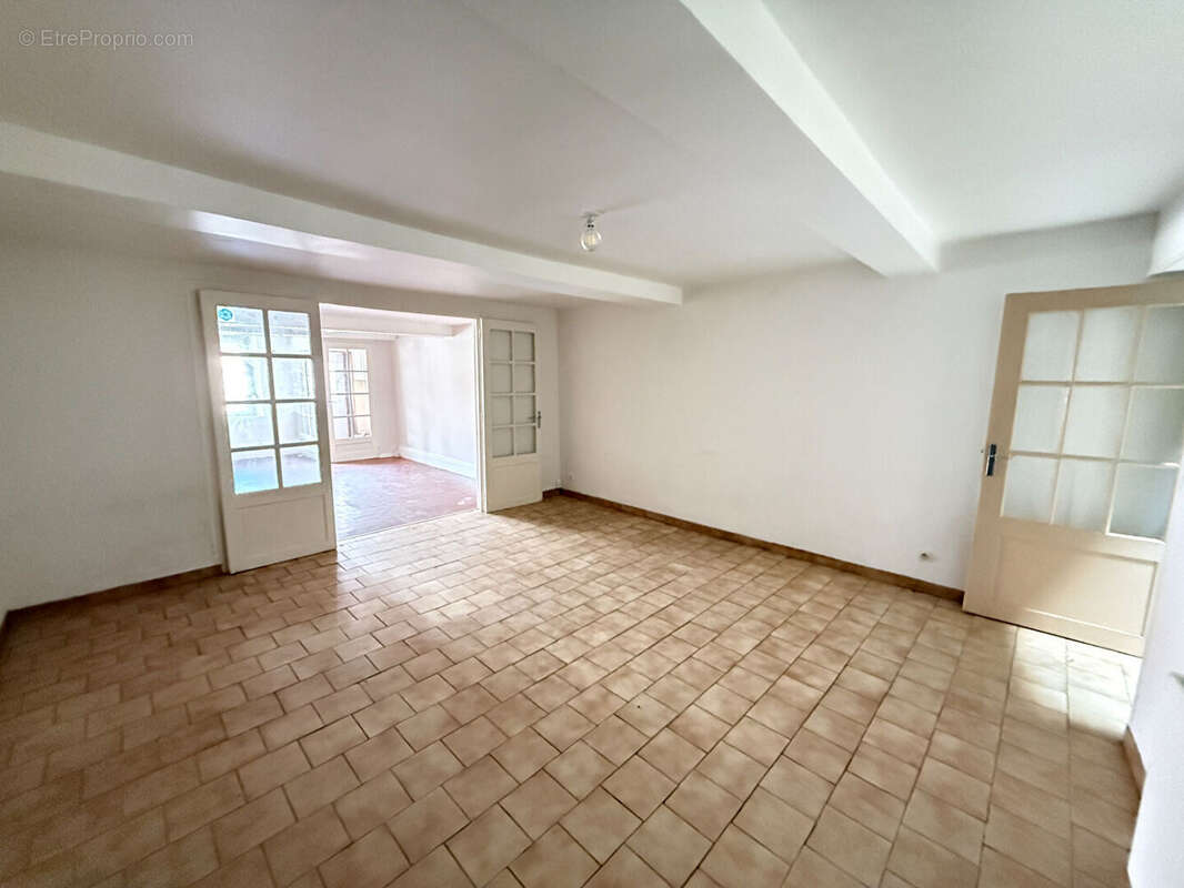 Maison à RENWEZ