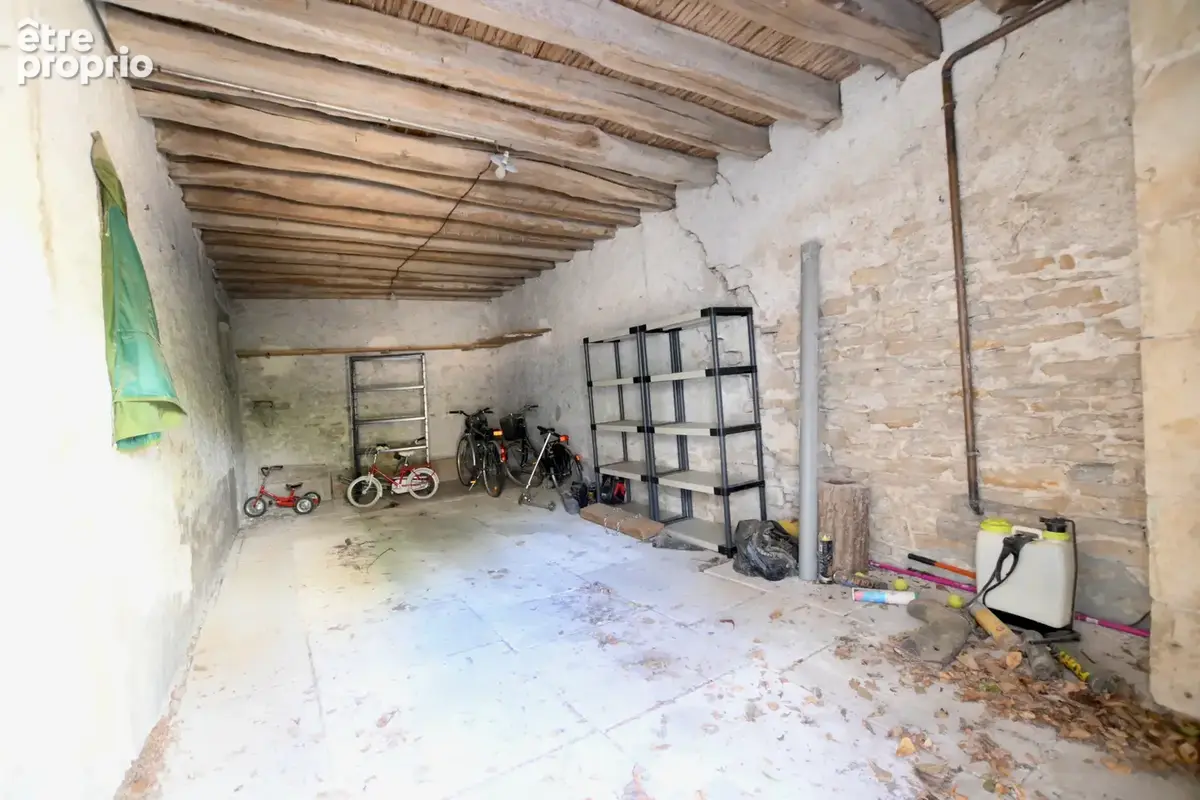 Ancien couvent de caractère sur les hauteurs de Clamecy - photo 29