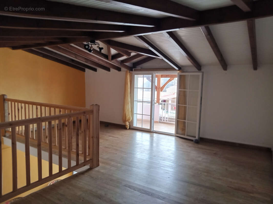 Maison à CAPESTERRE-BELLE-EAU