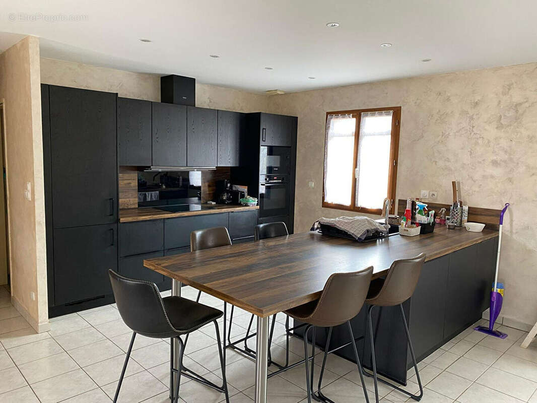 Maison à SAINT-BERAIN-SOUS-SANVIGNES