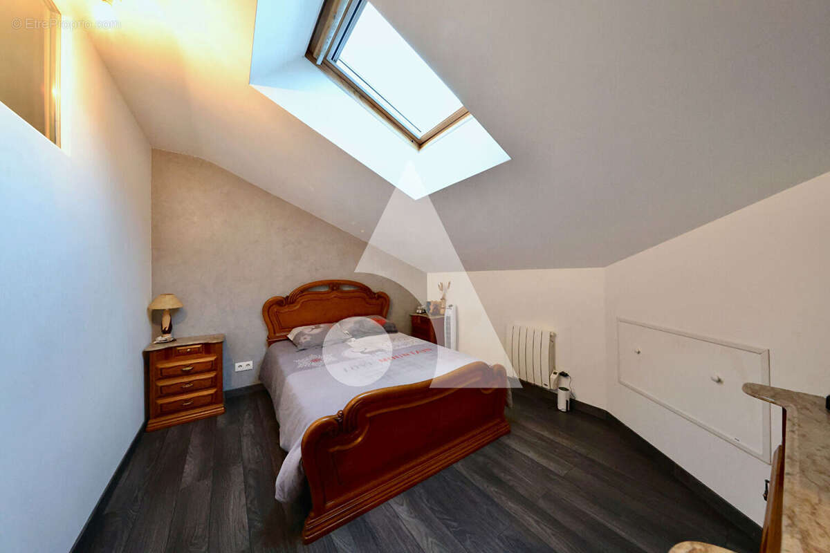 Maison à CORBEIL-ESSONNES