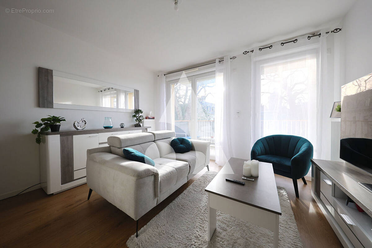 Appartement à CORBEIL-ESSONNES