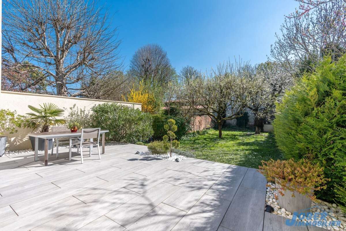 Maison à NOGENT-SUR-MARNE