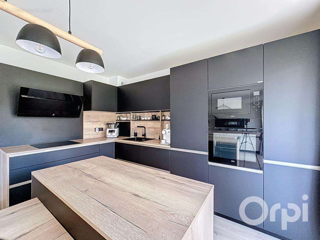 Appartement à REIGNIER