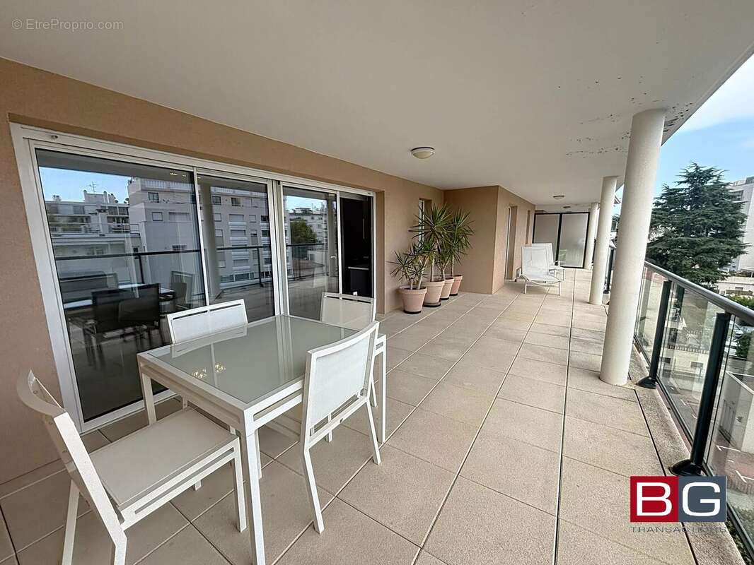 Magnifique 3 pièces dernier étage + terrasse de 35 m² - photo 5