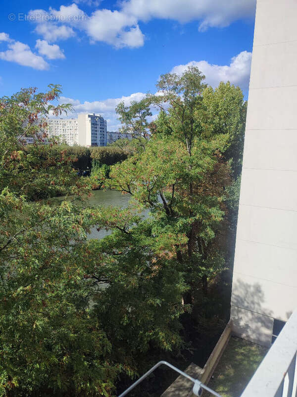 Appartement à L'ILE-SAINT-DENIS