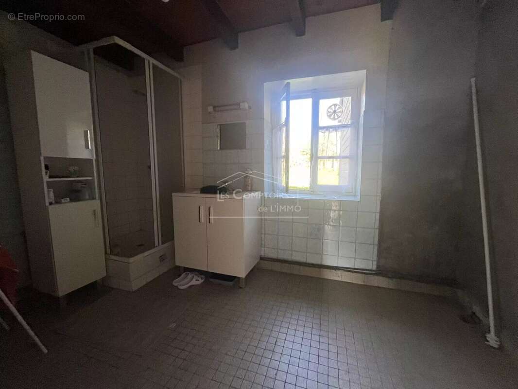 Maison à LA CHAPELLE-LAUNAY