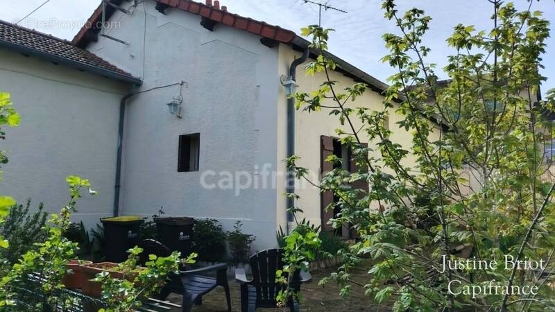 Maison à VARENNES-VAUZELLES