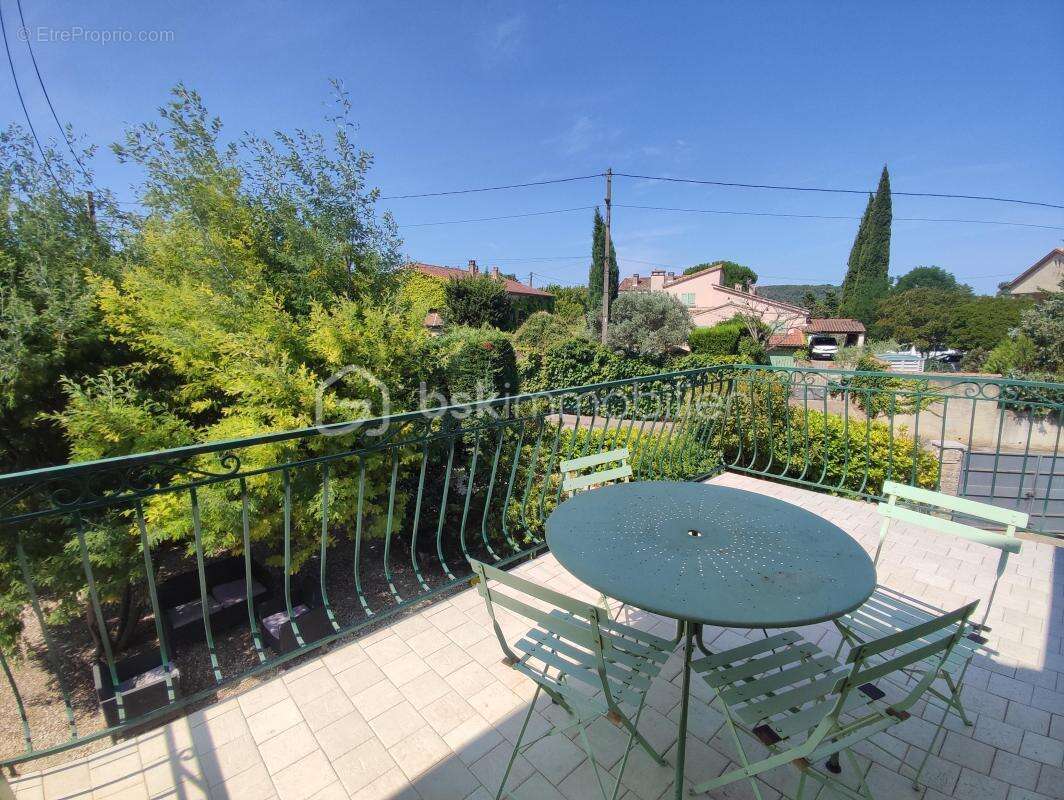 Villa avec 5 chambres, garage, piscine, sans vis à vis - photo 11