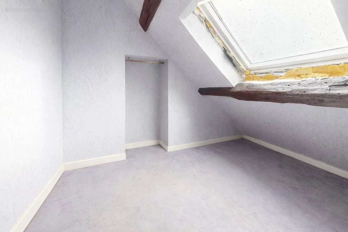 Appartement à DAMPIERRE-EN-YVELINES