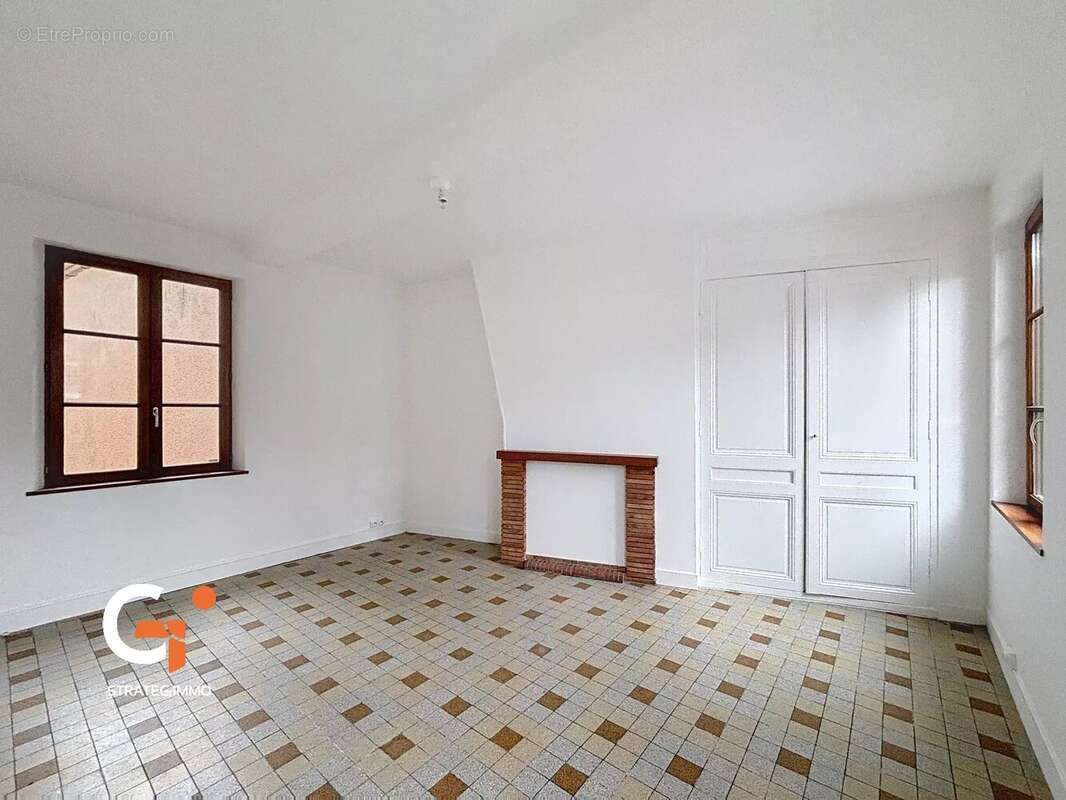 Maison à LA FEUILLIE