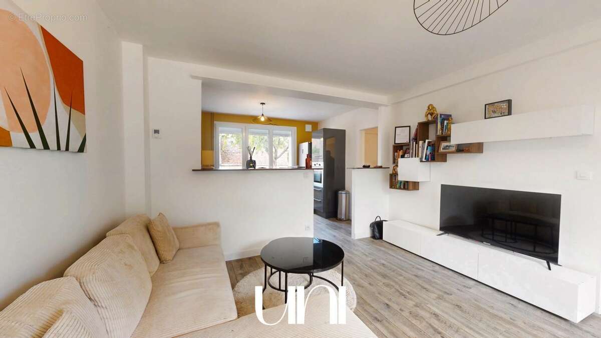 Maison à SAINT-PIERRE-SUR-DIVES