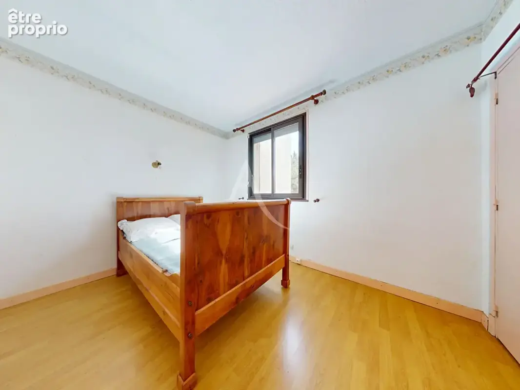 Maison à vendre à Lézignan-Corbières avec terrain de 9000m2 - photo 7