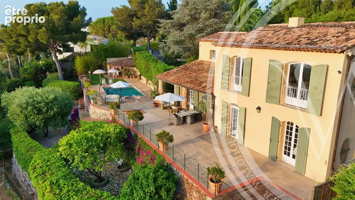 Maison à ROQUEBRUNE-CAP-MARTIN