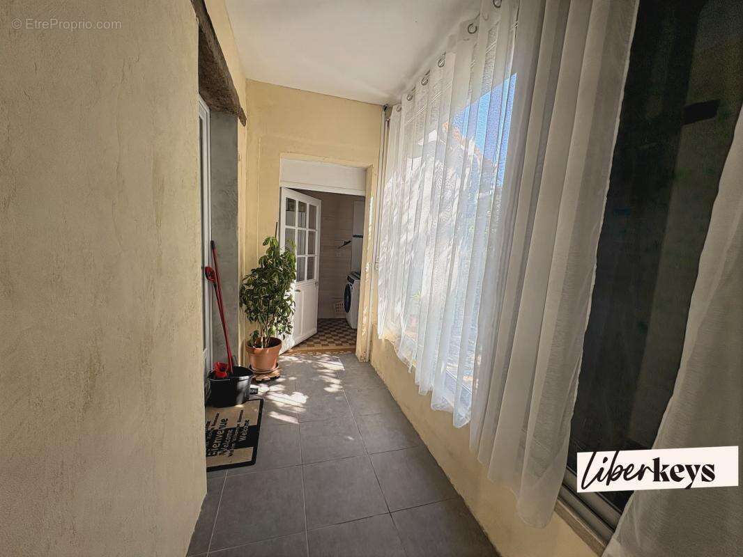 Maison familiale T5 de plain-pied rénovée avec garage et jardin - photo 13