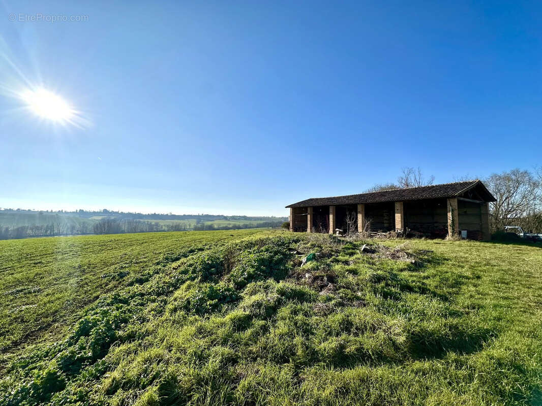 Maison à BELLEGARDE-SAINTE-MARIE