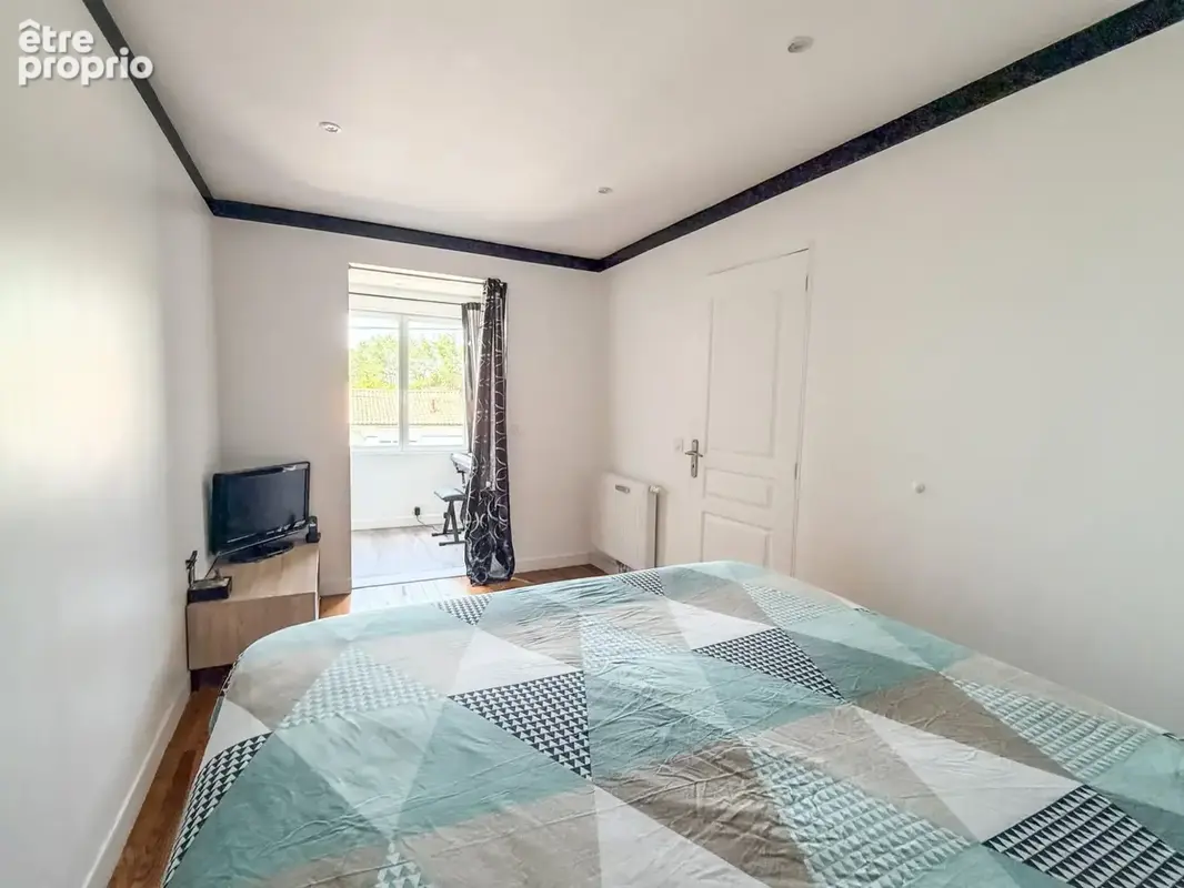 Maison 93 m² à Ambes  - photo 7