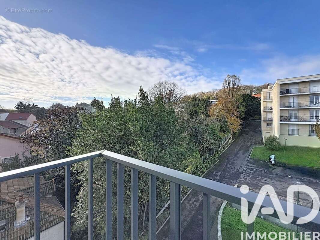 Photo 9 - Appartement à FONTENAY-AUX-ROSES