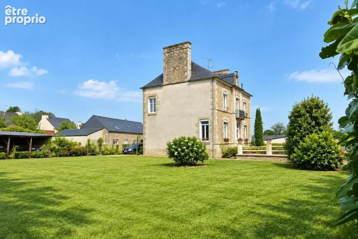 Maison à LOUVIGNE-DU-DESERT