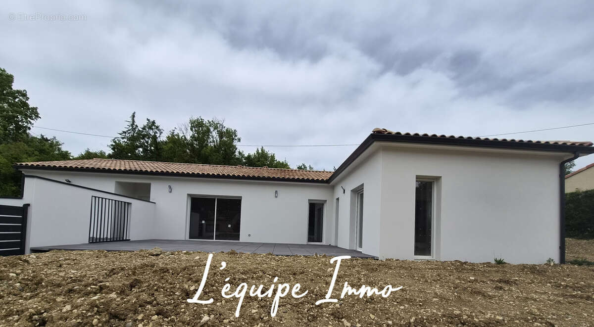 Maison à MAUVEZIN