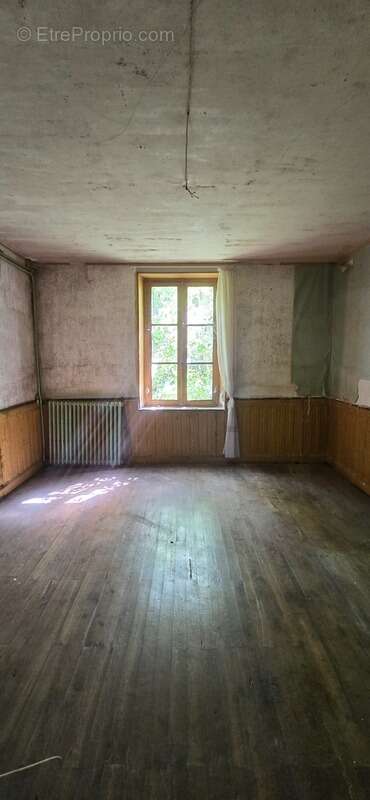 Maison à BENEVENT-L'ABBAYE