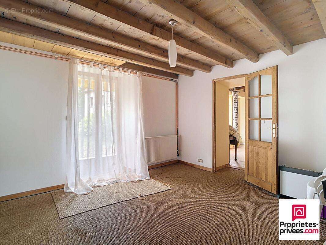 Maison en pierre  Courchaton 5 pièces 138 m2 + dépendance 90 m2 - photo 9