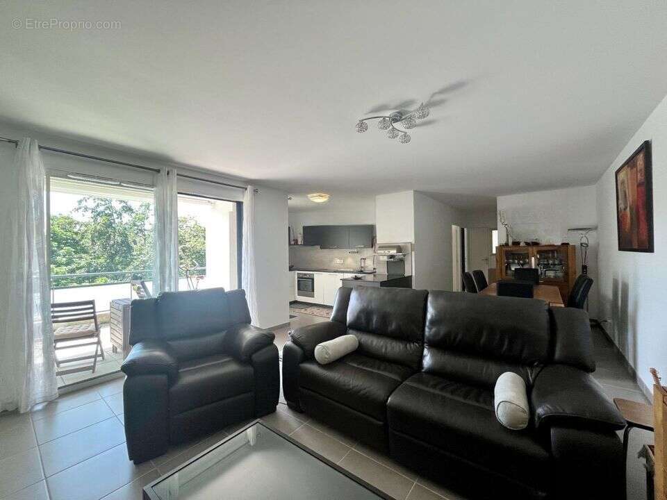 Appartement 70 m² à Saint-Julien-En-Genevois  - photo 15