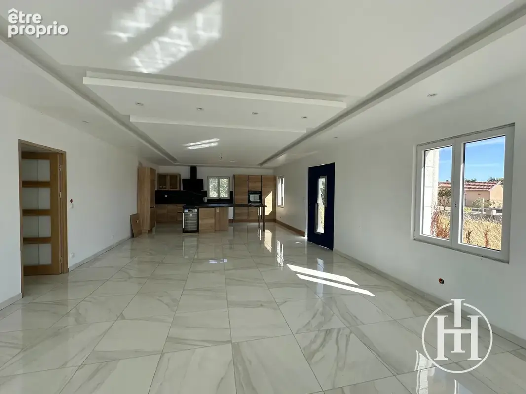 EXCLUSIVITÉ : Pavillon neuf de plain-pied   150 m2   4 chambres   4 000 m2 de terrain - photo 5