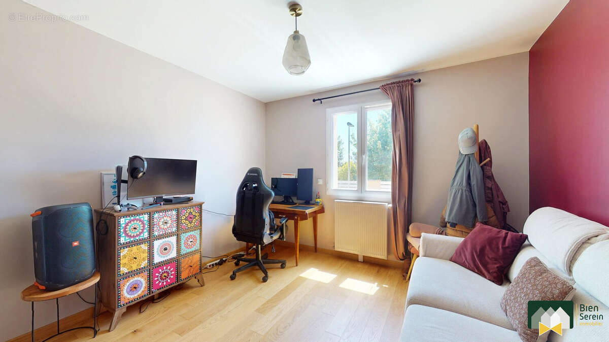 Maison 100 m² à Fontaine-La-Guyon  - photo 6