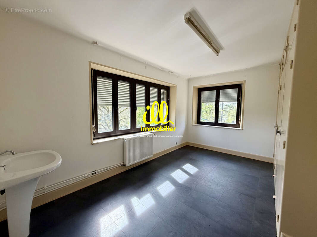 Maison 146 m² à Montcy-Notre-Dame  - photo 8