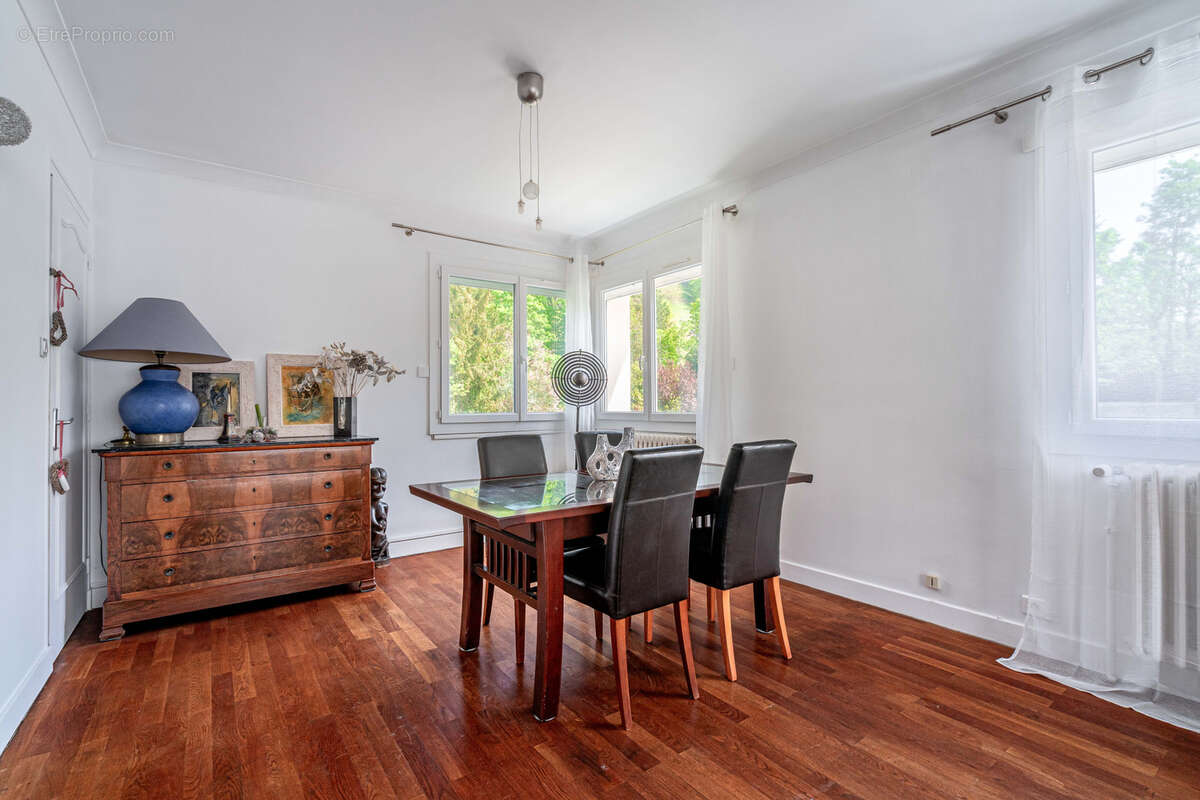 Maison à BOURGOIN-JALLIEU