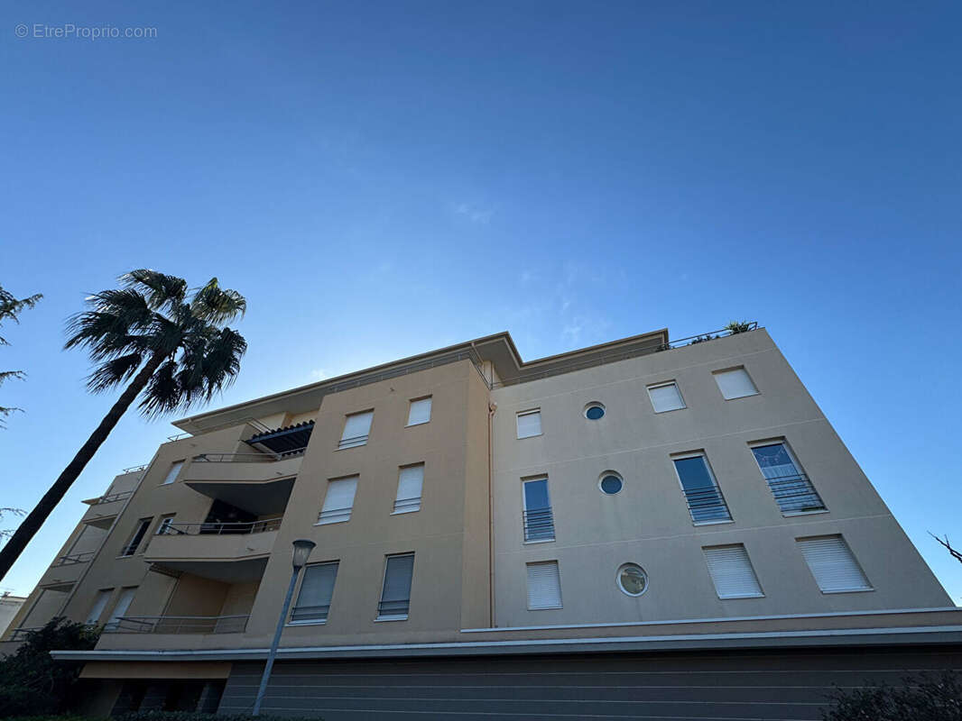 Appartement à FREJUS