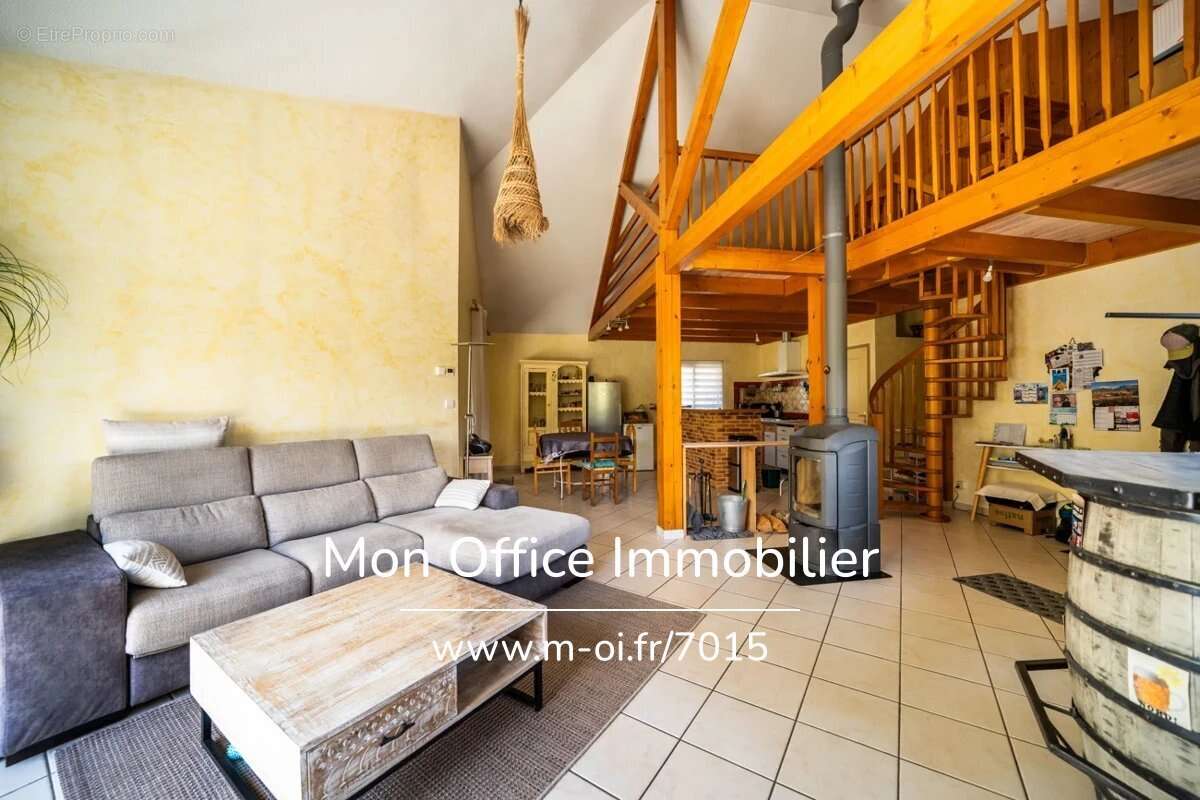 Référence : 7015-EBO. - Maison 4 pièces 160 m2 avec jardin proche plan d'eau - photo 3