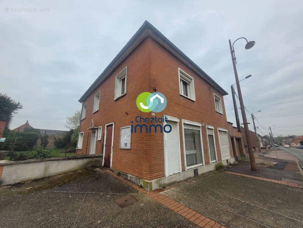 Ensemble immobilier - photo 5
